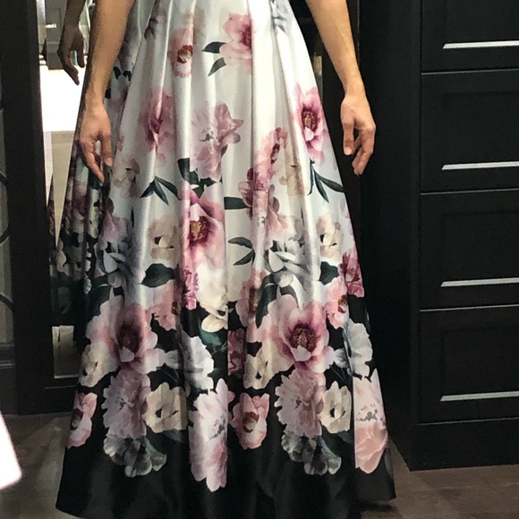 Elegant and seductive ball dress - Sz S - Picture 5 of 5